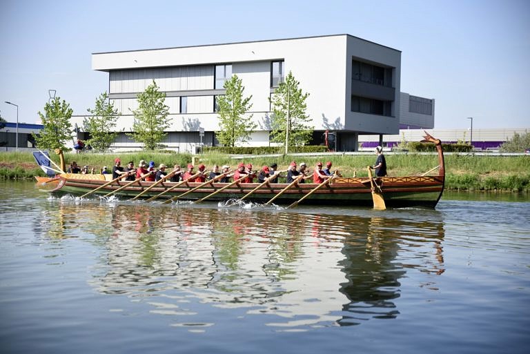 Taufe und Jungfernfahrt der F.A.N. zu den drei Universitätsstädten der FAU – Pressespiegel und Drohnenaufnahmen