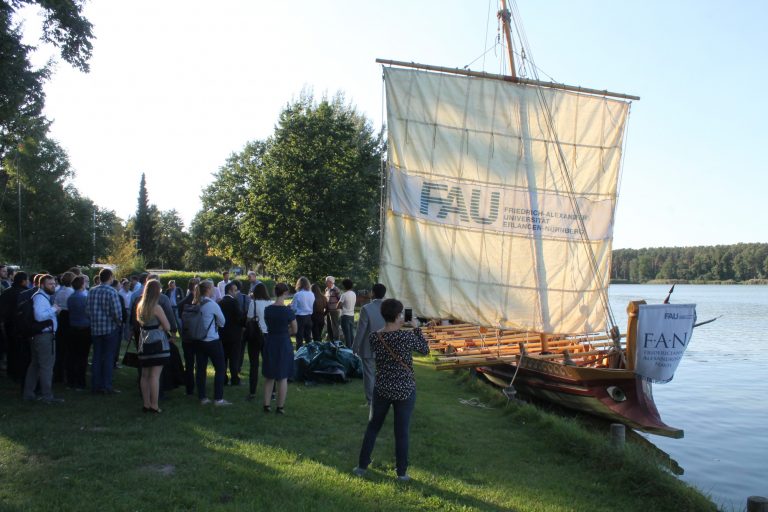 Römerboot auf Tagung der Strömungswissenschaften