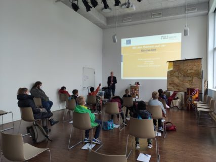 Symbolbild zum Artikel. Der Link öffnet das Bild in einer großen Anzeige.